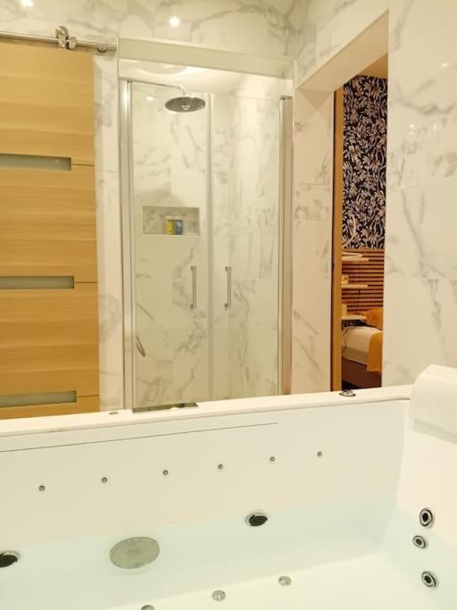Maison Avec Jacuzzi - Louvres Proche Roissy Cdg - Paris Eksteriør billede